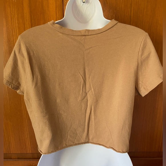 Windsor Hustle Crop Top - Picture 2 of 7